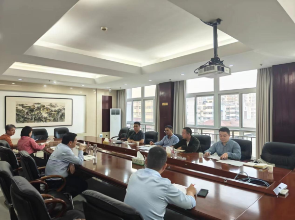 國資集團(tuán)領(lǐng)導(dǎo)與高新區(qū)管委會(huì)開展深化合作座談會(huì)